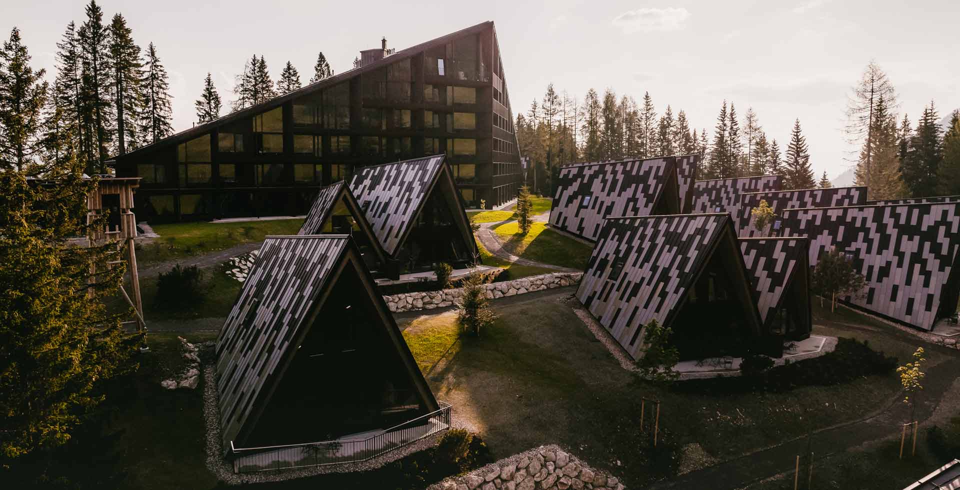 Ihr Urlaub in den Alpen wartet – im TRIFORÊT alpin.resort.